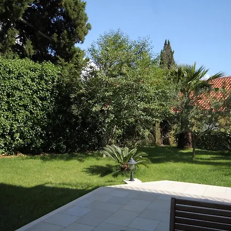 And With Parking Space Mlini, Dubrovnik - 8994 4* 믈리니