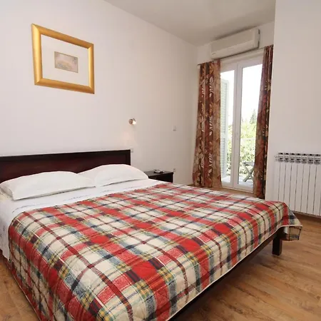 Gostinjska kuća And With Parking Space Mlini, Dubrovnik - 8994 4*