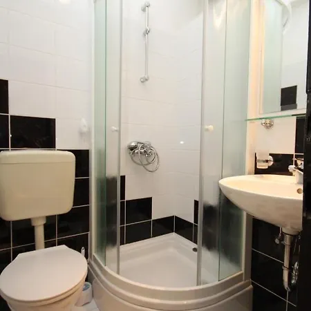 Casa de hóspedes And With Parking Space Mlini, Dubrovnik - 8994 4*